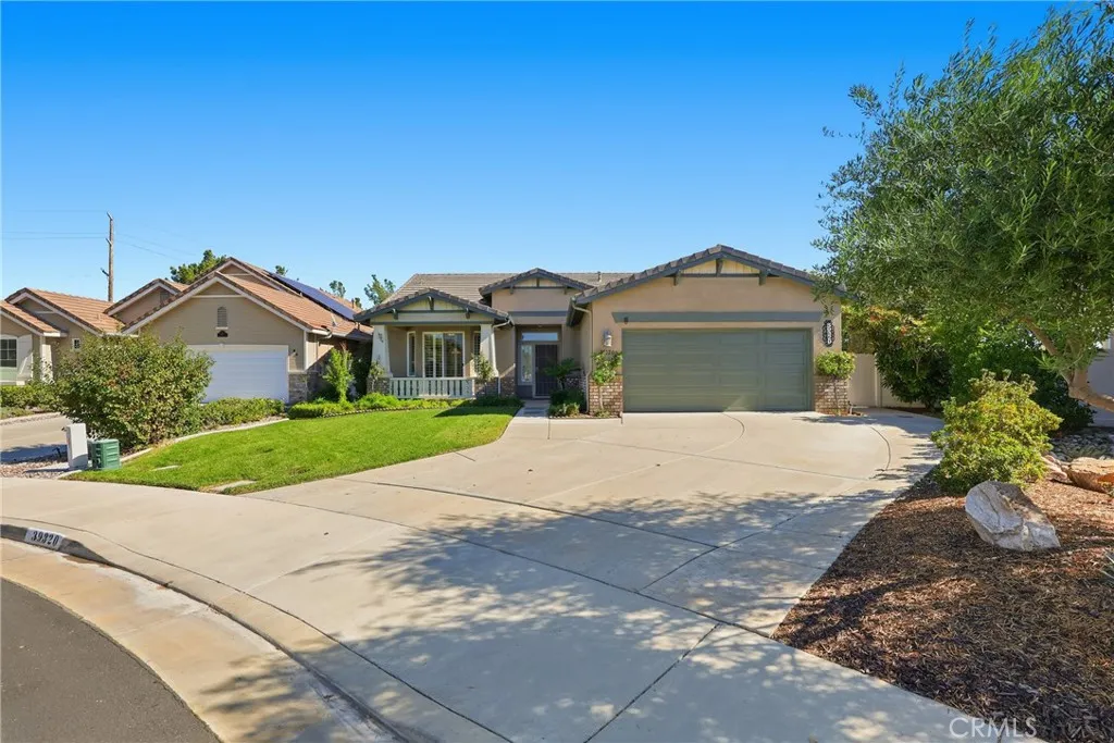 39320 Beringer, Murrieta, California 92563 home-pic-1