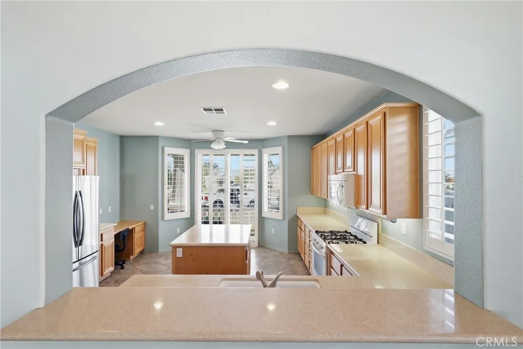 39320 Beringer, Murrieta, California 92563 home-pic-21