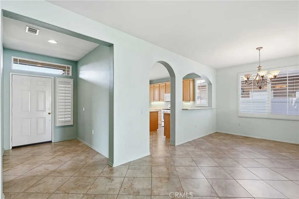 39320 Beringer, Murrieta, California 92563 home-pic-19