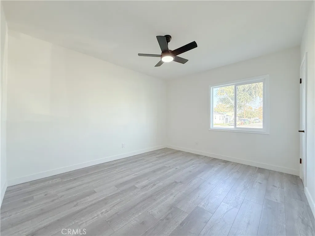 1215 N Chester Avenue, Compton, California 90221 home-pic-14