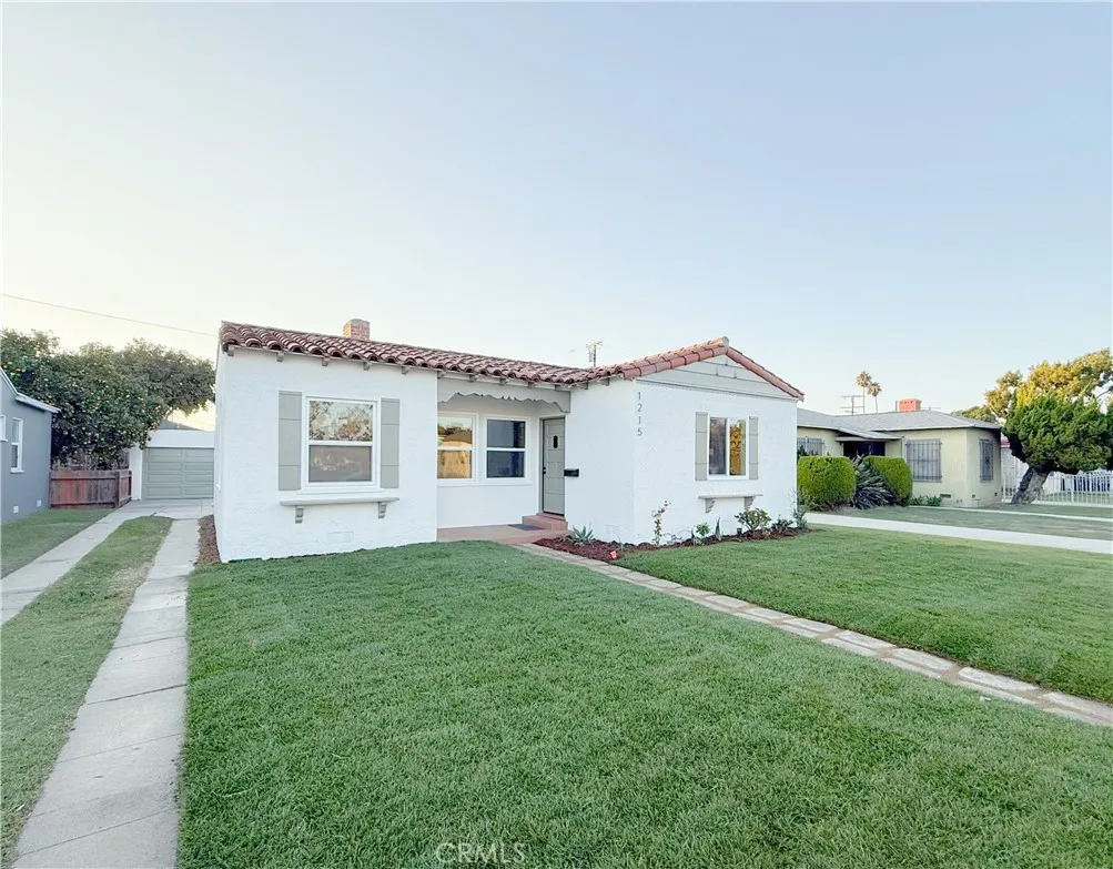 1215 N Chester Avenue, Compton, California 90221 home-pic-1