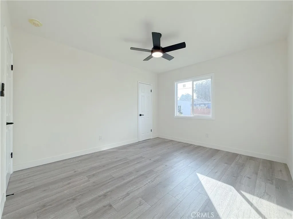 1215 N Chester Avenue, Compton, California 90221 home-pic-19