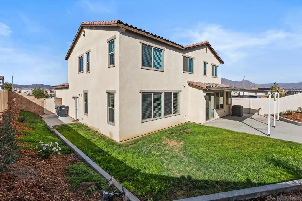 29634 Lewis Cir, Winchester, California 92596 home-pic-24