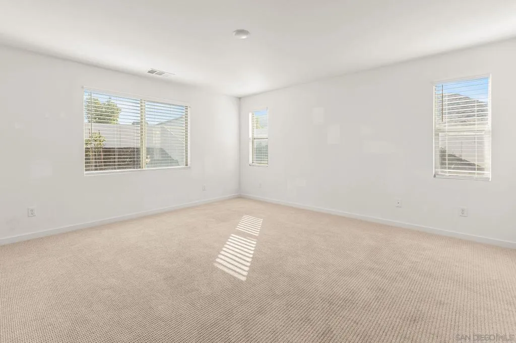 29634 Lewis Cir, Winchester, California 92596 home-pic-11