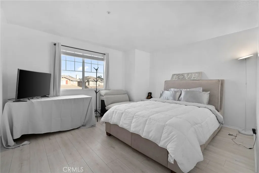 5630 Hunt Club, Fontana, California 92336 home-pic-26