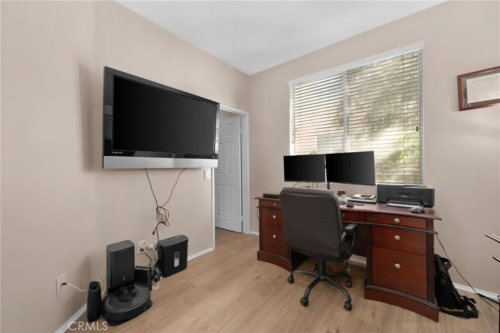 5630 Hunt Club, Fontana, California 92336 home-pic-33