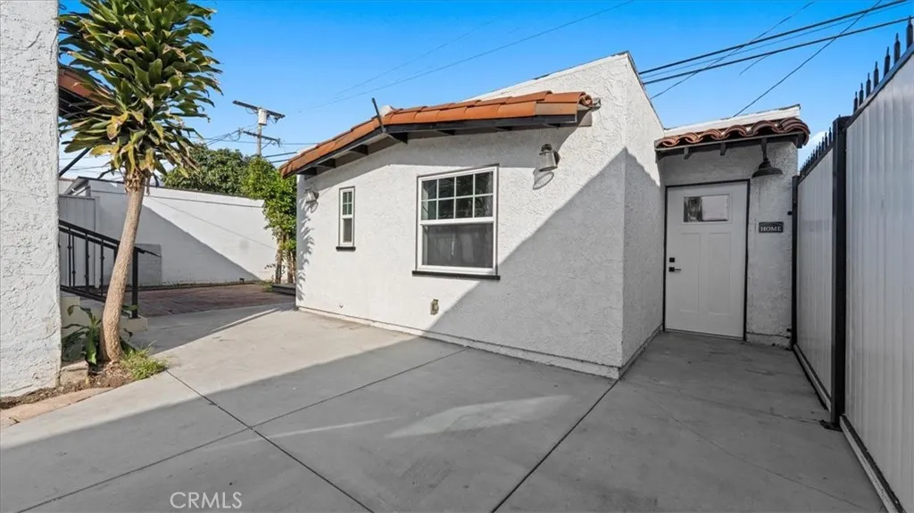 715 W 104th, Los Angeles, California 90044 home-pic-14