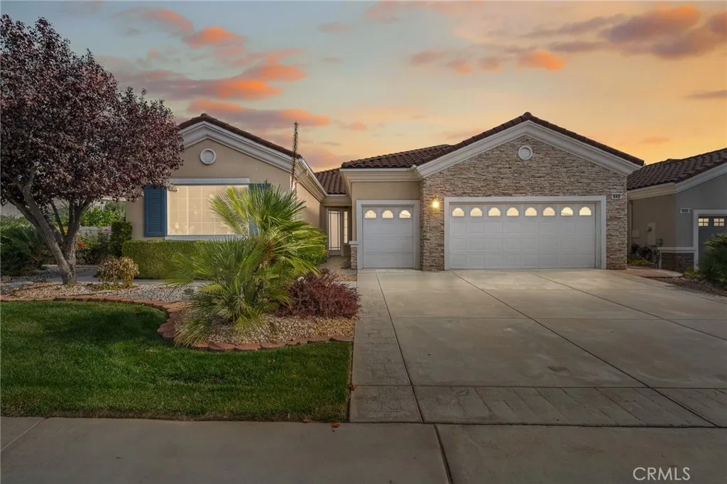949 Pebble Beach Road, Beaumont, California 92223 home-pic-0