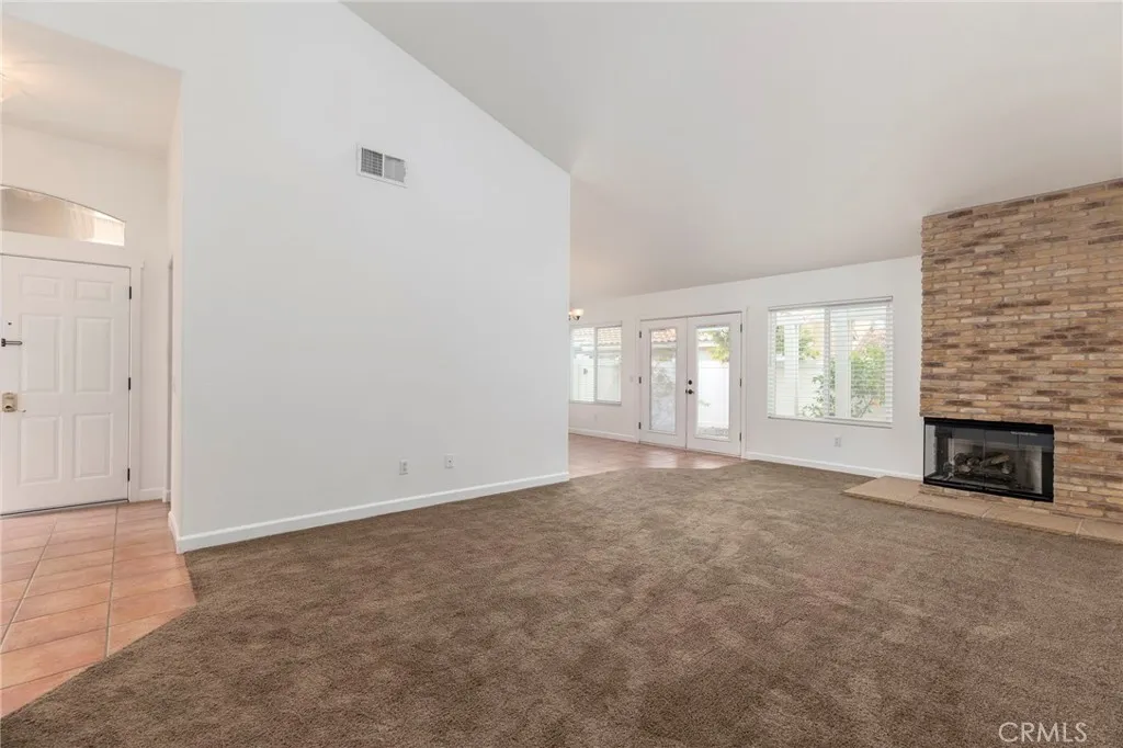 gallery-image 4
