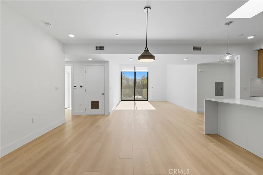 gallery-image 3