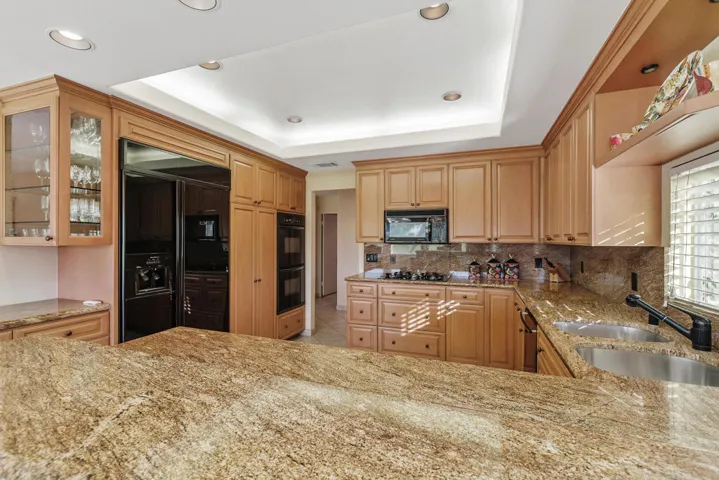 23_11939578_184393_184393-EI-123