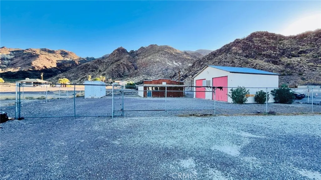 44655 44544 National Trails Highway, Newberry Springs, California 92365 home-pic-55