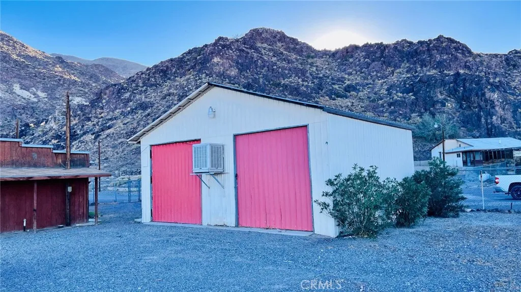 44655 44544 National Trails Highway, Newberry Springs, California 92365 home-pic-56