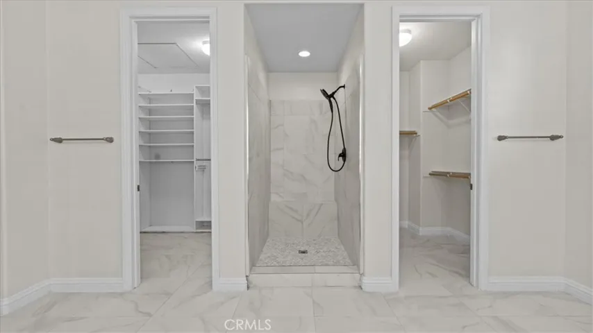 Primary En Suite Bathroom