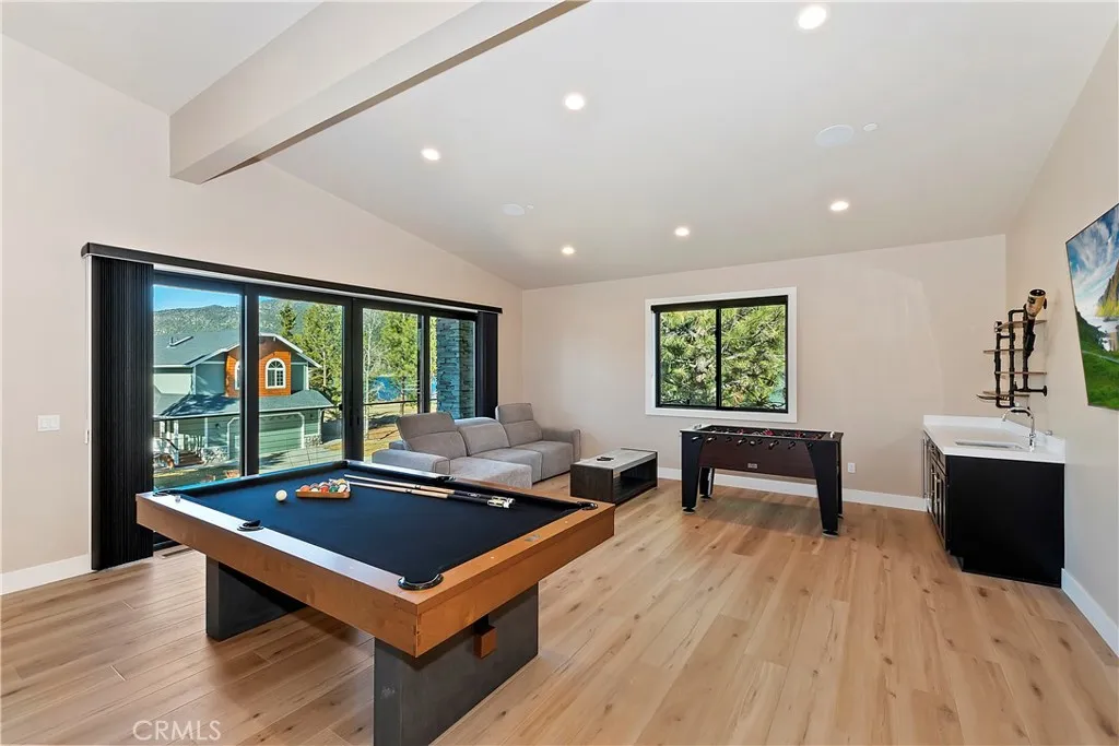 361 Meadow Circle N, Big Bear Lake, California 92315 home-pic-19