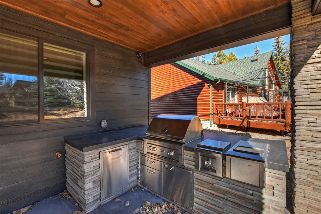 361 Meadow Circle N, Big Bear Lake, California 92315 home-pic-54