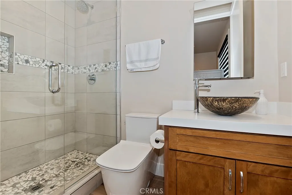 361 Meadow Circle N, Big Bear Lake, California 92315 home-pic-40