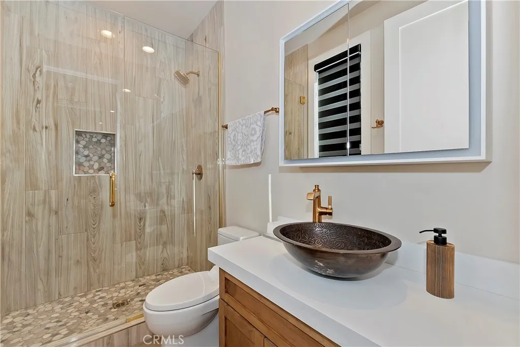 361 Meadow Circle N, Big Bear Lake, California 92315 home-pic-17