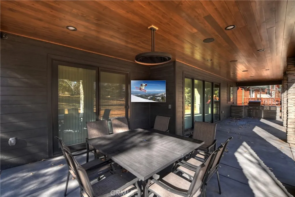 361 Meadow Circle N, Big Bear Lake, California 92315 home-pic-53