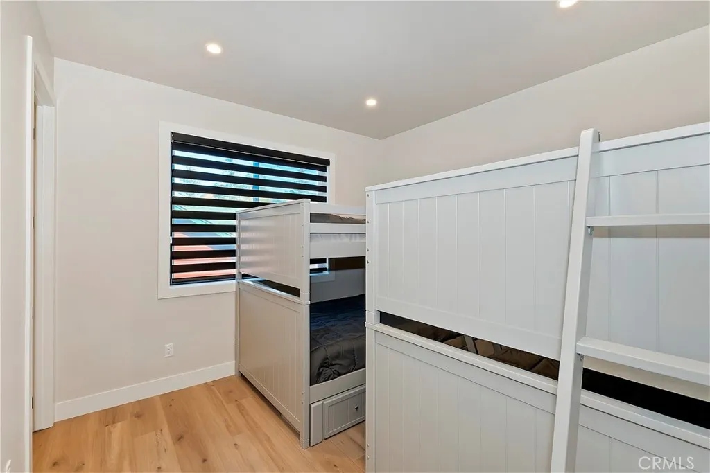 361 Meadow Circle N, Big Bear Lake, California 92315 home-pic-38