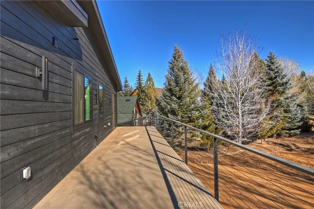 361 Meadow Circle N, Big Bear Lake, California 92315 home-pic-49