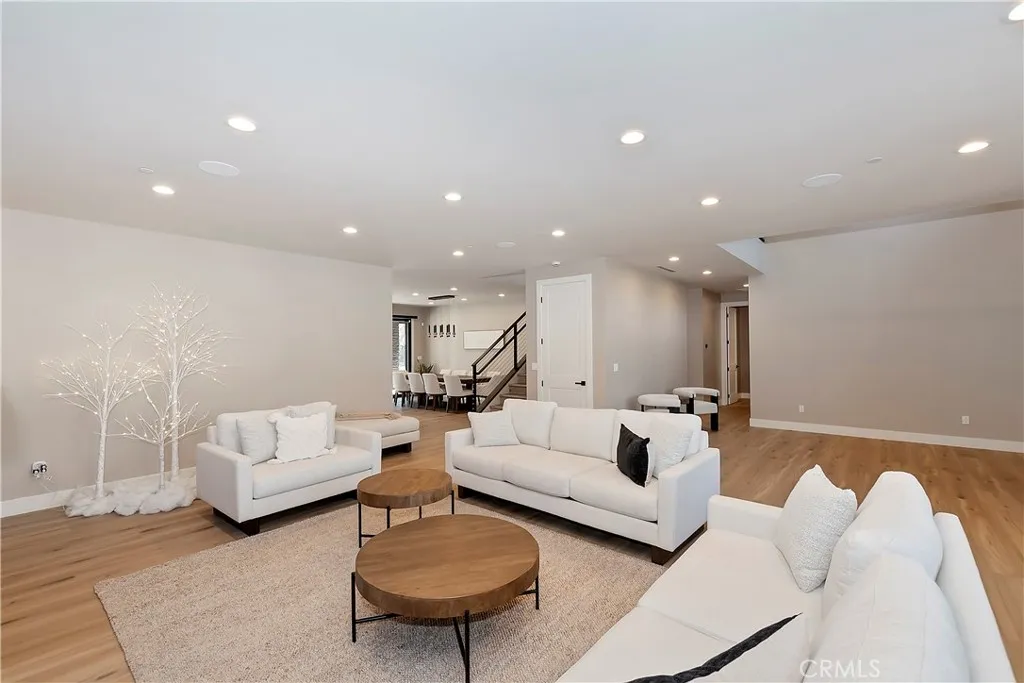 361 Meadow Circle N, Big Bear Lake, California 92315 home-pic-4
