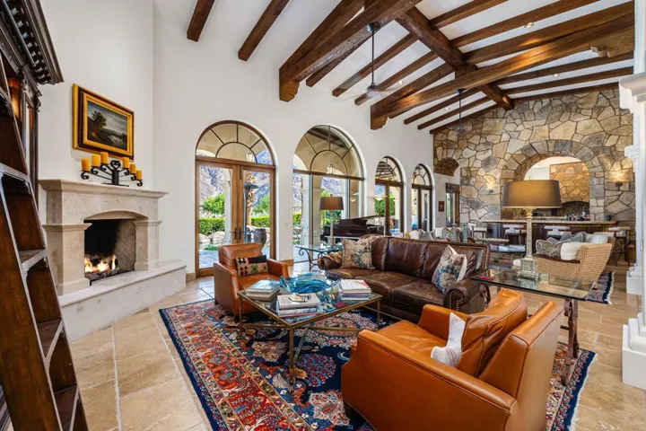 116-web-or-mls-TP_GatoReturn_1125_OPMG_0