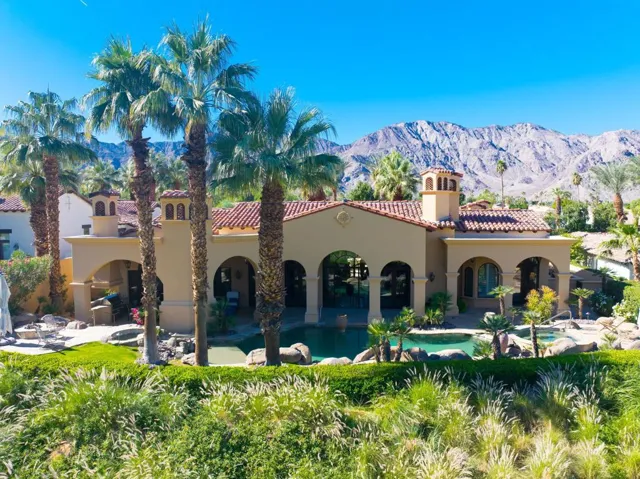 111-web-or-mls-TP_GatoReturn_1125_OPMG_0