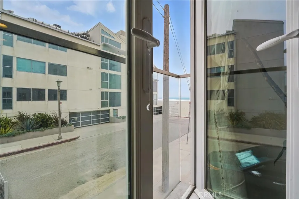 1 Jib Street 103, Marina Del Rey, California 90292 home-pic-12