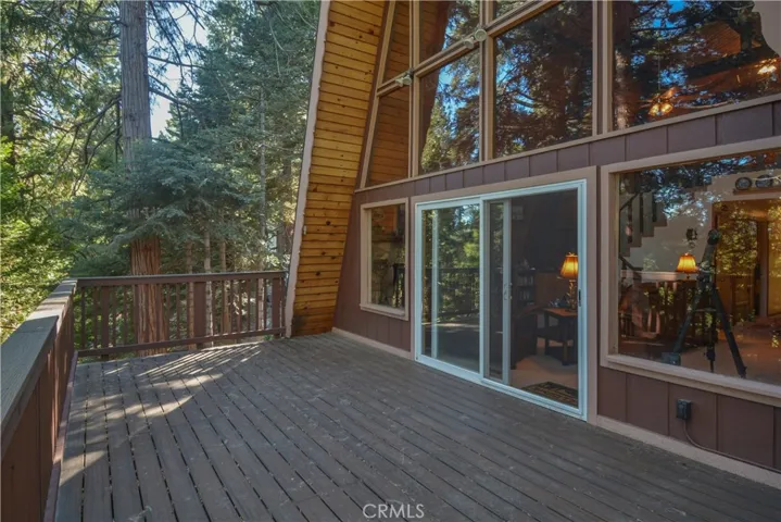 Large Back Deck with Slider and Full wall of windows