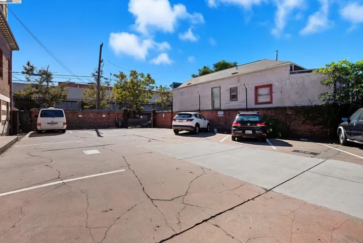 730 29th Street 106, Oakland, California 94609