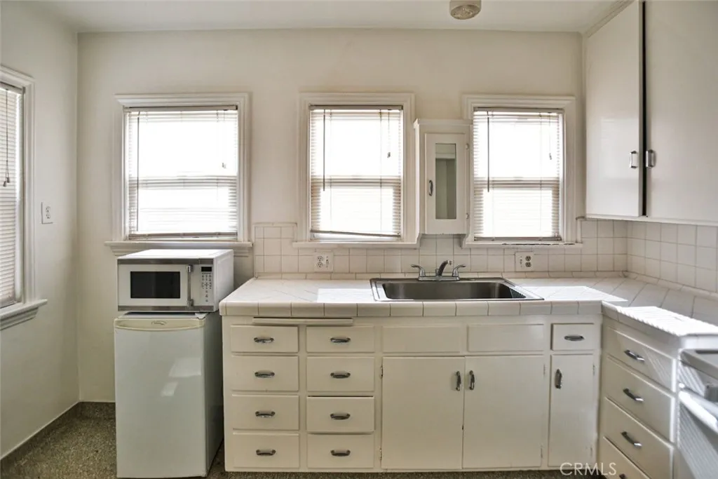 3370 Lemon, Signal Hill, California 90755 home-pic-21