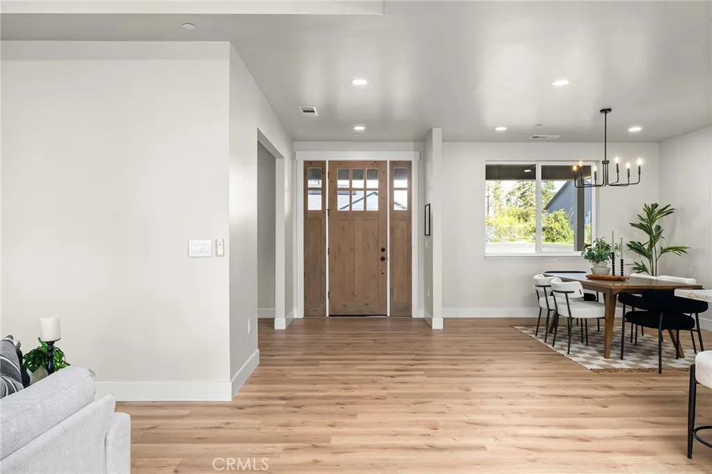 gallery-image 4