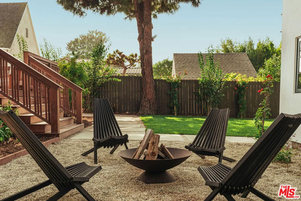 845 S Muirfield Road, Los Angeles, California 90005 home-pic-56