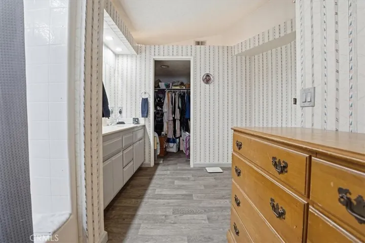 801 Broadway, Lake Elsinore, California 92530