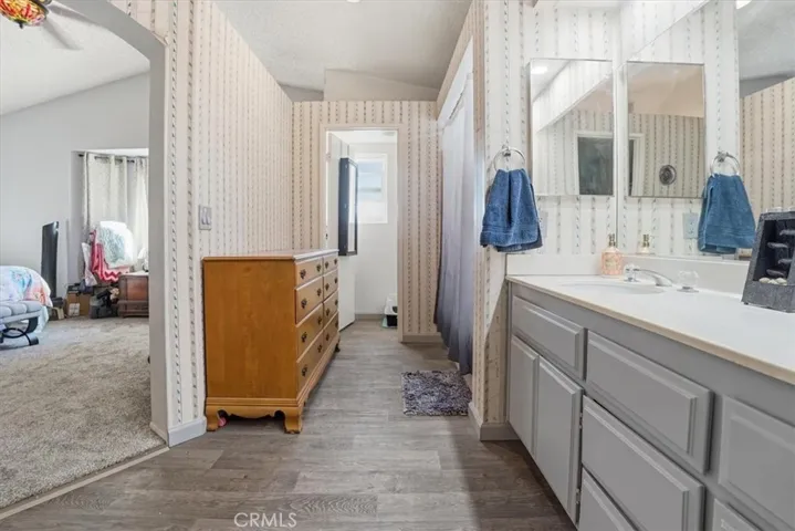 801 Broadway, Lake Elsinore, California 92530