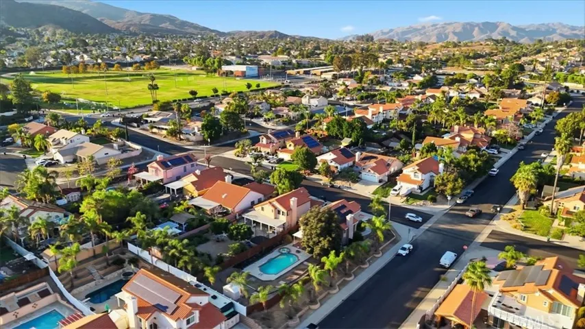 801 Broadway, Lake Elsinore, California 92530