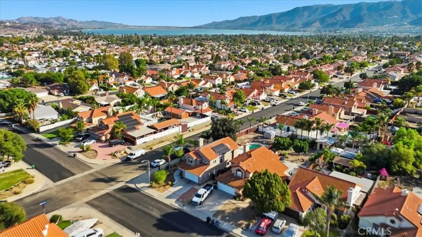801 Broadway, Lake Elsinore, California 92530