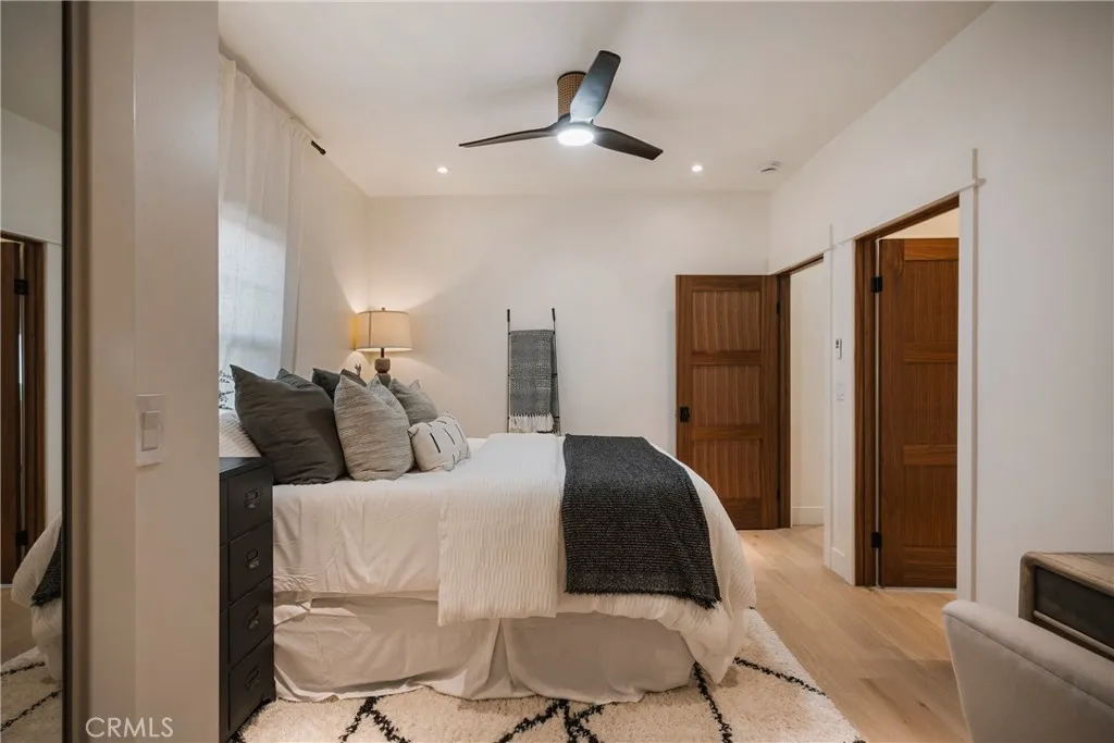 4633 Russell, Los Feliz, California 90027 home-pic-19