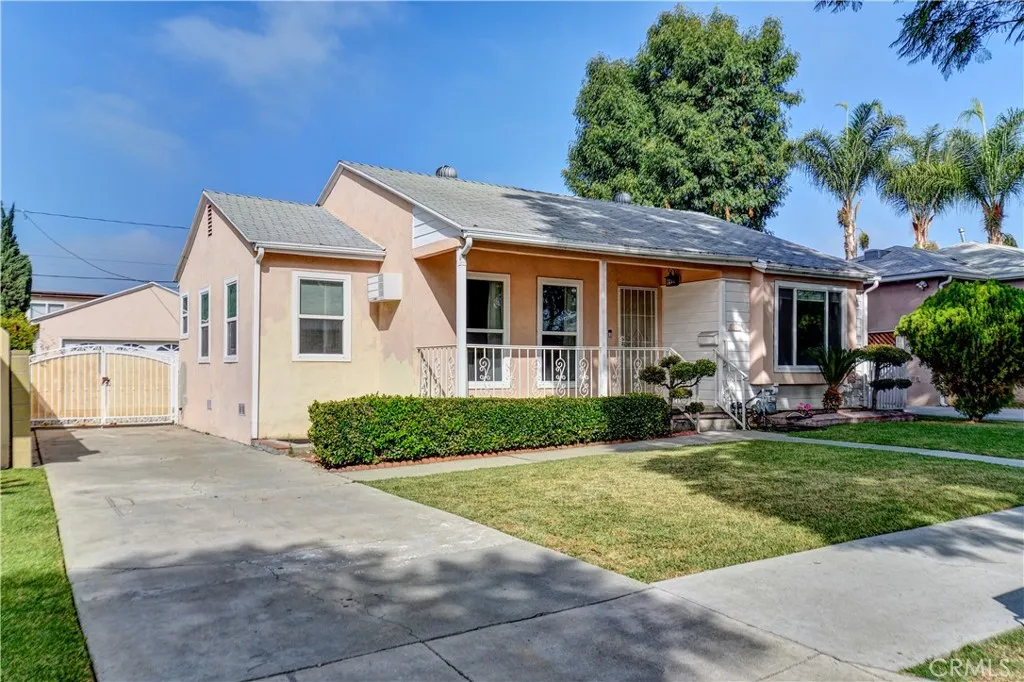 8415 Newlin Avenue, Whittier, California 90602 home-pic-1