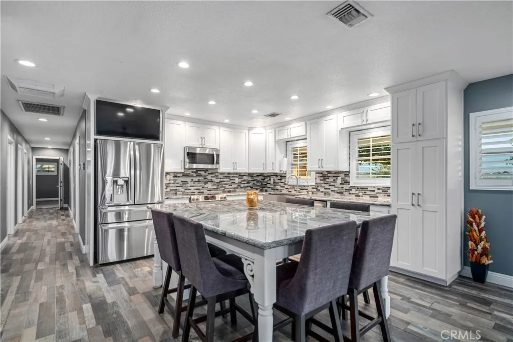 18650 E Palmdale, Palmdale, California 93591 home-pic-14