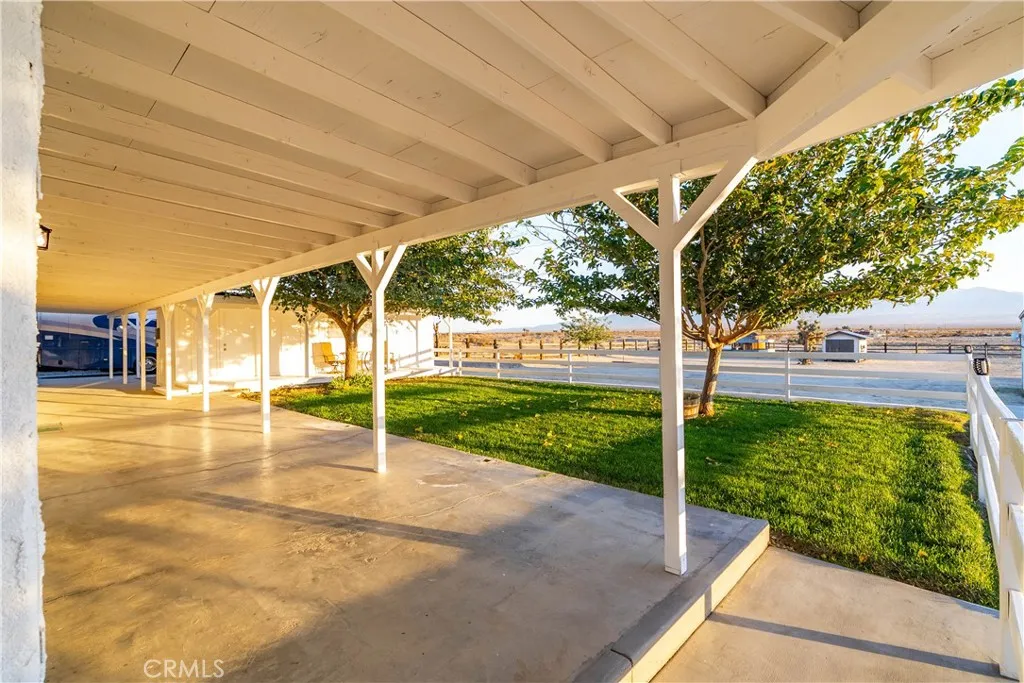 18650 E Palmdale, Palmdale, California 93591 home-pic-32