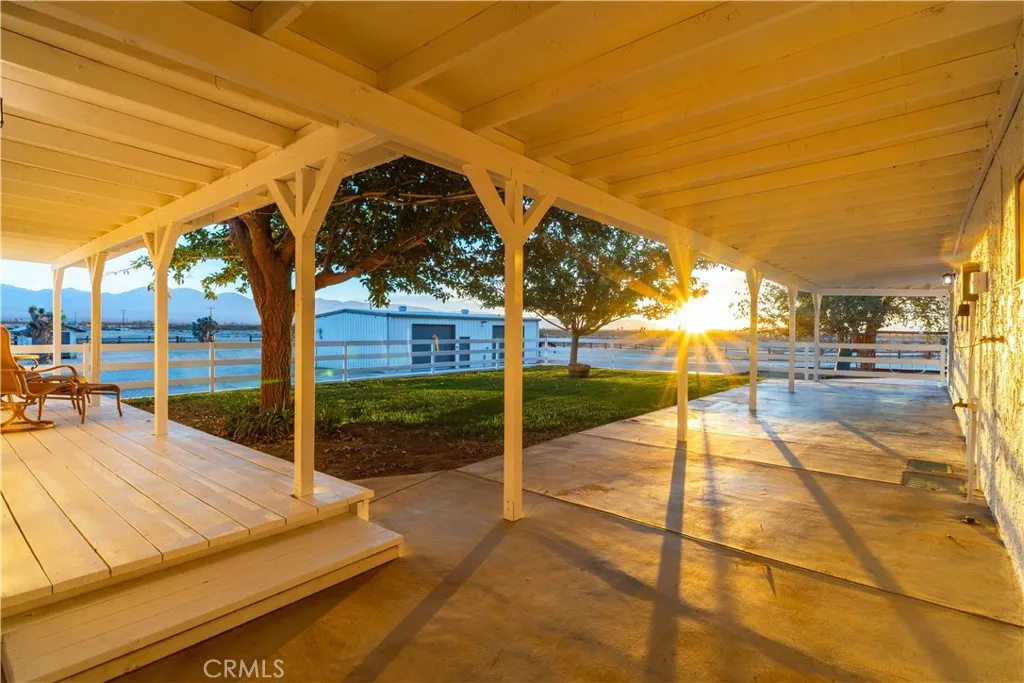18650 E Palmdale, Palmdale, California 93591 home-pic-37