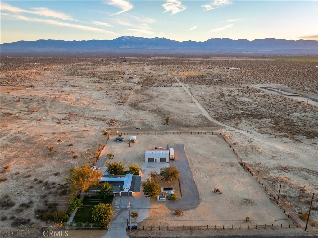 18650 E Palmdale, Palmdale, California 93591 home-pic-61