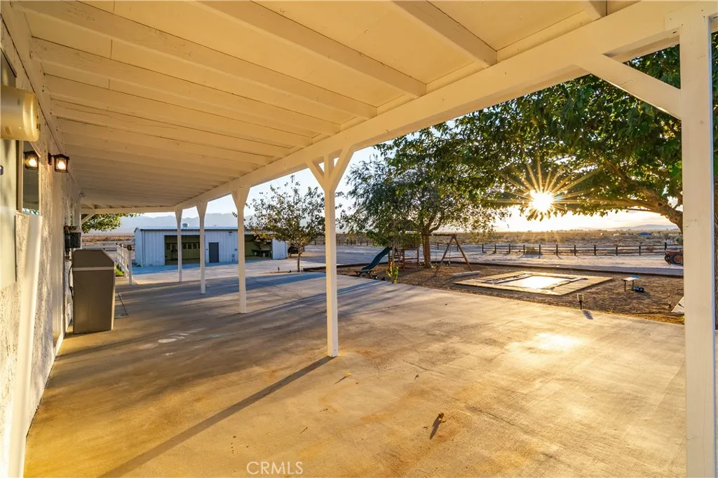 18650 E Palmdale, Palmdale, California 93591 home-pic-52