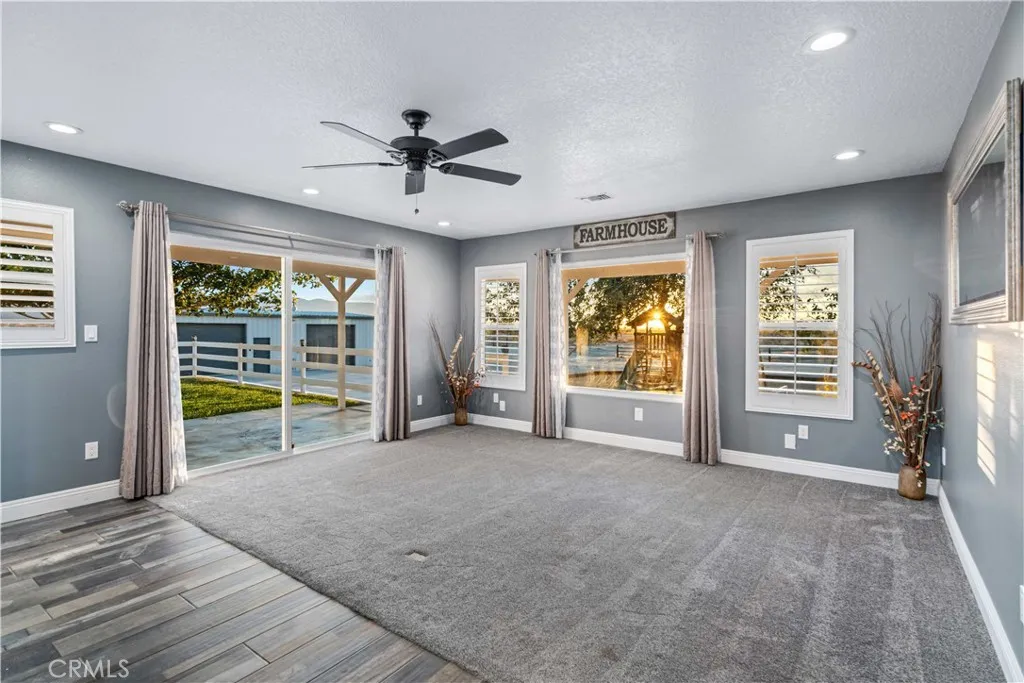 18650 E Palmdale, Palmdale, California 93591 home-pic-11