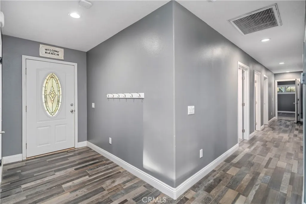 18650 E Palmdale, Palmdale, California 93591 home-pic-18