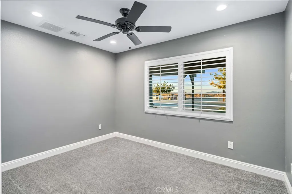 18650 E Palmdale, Palmdale, California 93591 home-pic-26