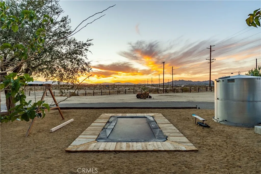 18650 E Palmdale, Palmdale, California 93591 home-pic-54