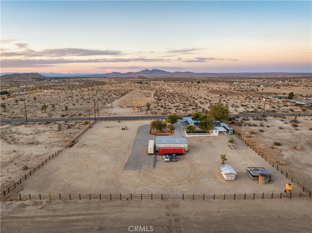 18650 E Palmdale, Palmdale, California 93591 home-pic-58